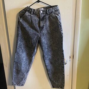 Bershka Women's Black Acid Wash Relaxed Jeans